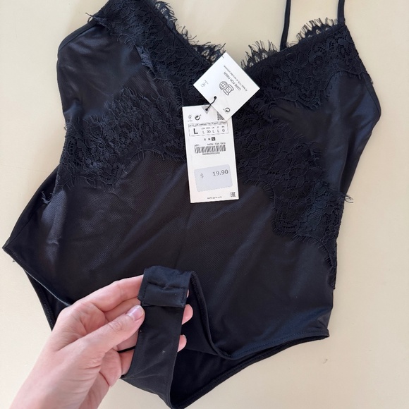 ZARA Black Lace Trim Bodysuit – Size L (NWT) - Picture 1 of 3